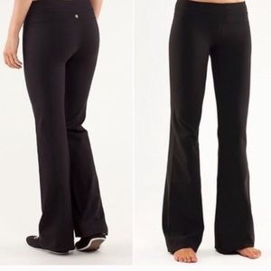 Lululemon flare boot cut pants 🖤